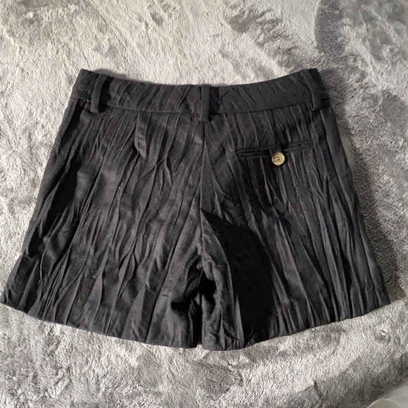 See by Chloe Black Wool Shorts BNWT - Picture 4 of 5